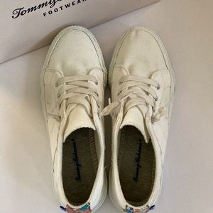 Tommy Bahama White Canvas Slip-on Sneakers